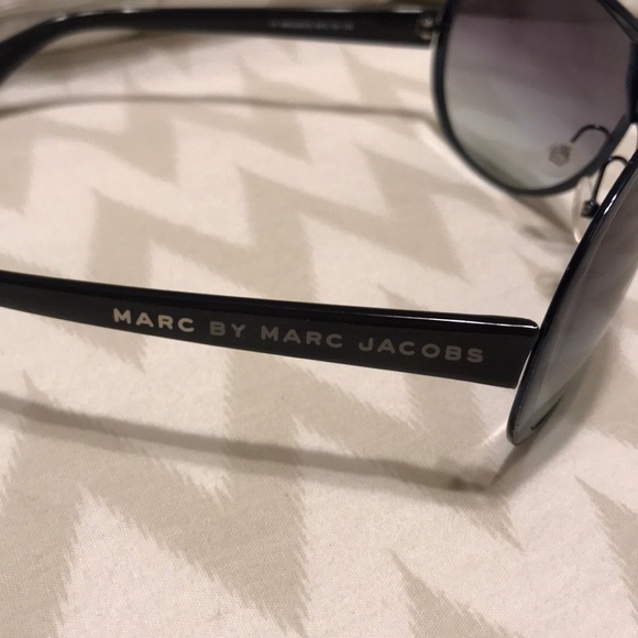 Marc by Marc Jacobs sunglasses - navy blue - Picture 2 of 4